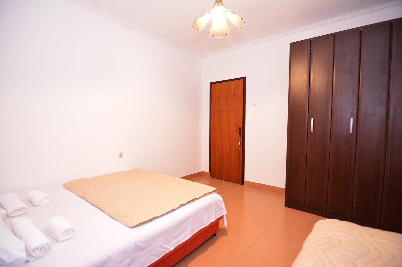 Apartments Jovana Petrovac 外观 照片