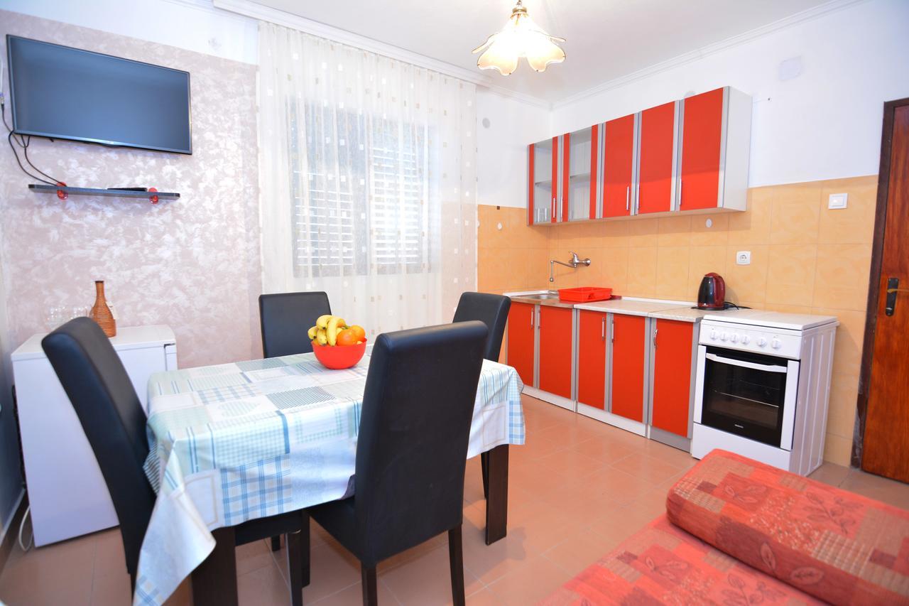Apartments Jovana Petrovac 外观 照片