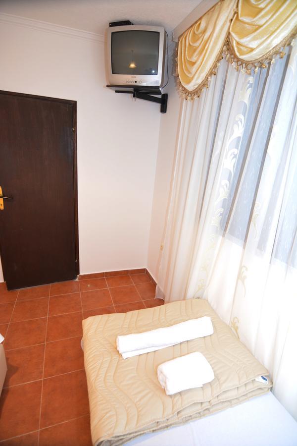 Apartments Jovana Petrovac 外观 照片